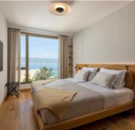 4 Bedroom Luxury Villa with Heated Pool and boat mooring, Ciovo near Trogir – Sleeps 8